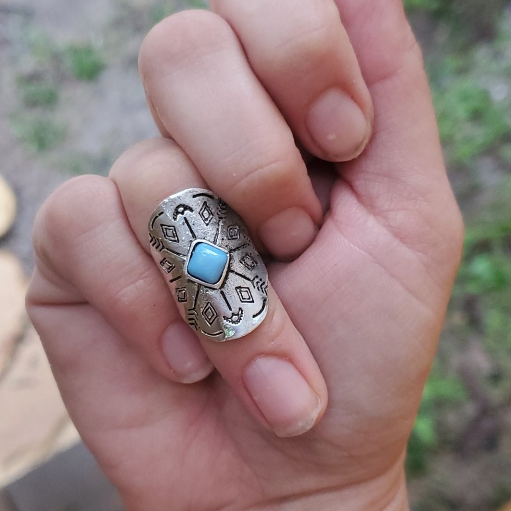 SOLD OUT Tribal boho ring - Picture 1 of 1